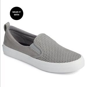 Sperry Crest Twin Gore Perf Slip-On Sneakers Boat Shoes in Gray- size 6